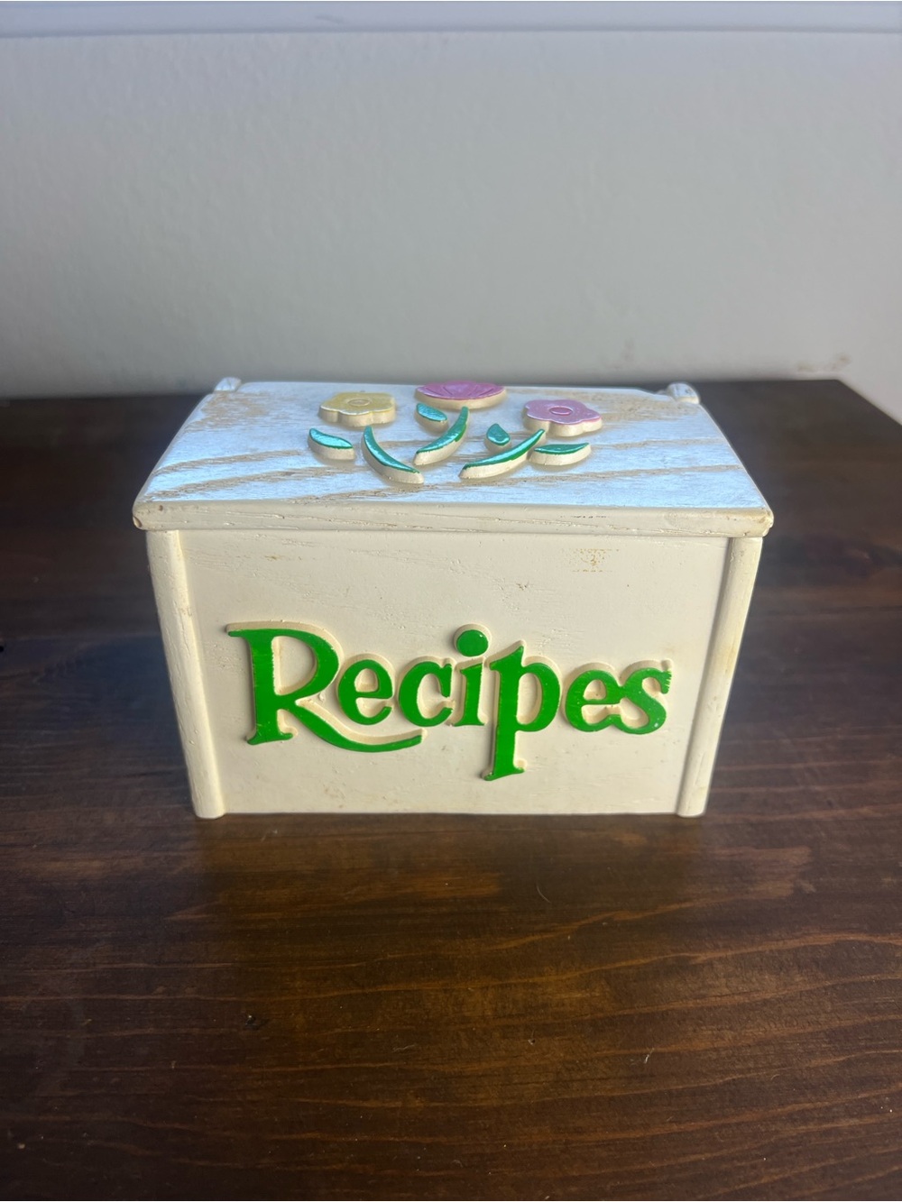 Vintage 60s wooden Floral Recipe Box